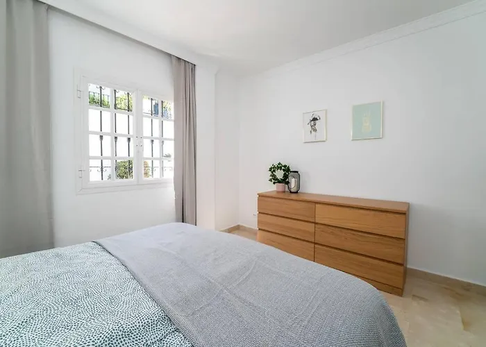 Апартаменти Aloha Pueblo Beautiful With Roof-terrace Next To Aloha Golf Марбелья