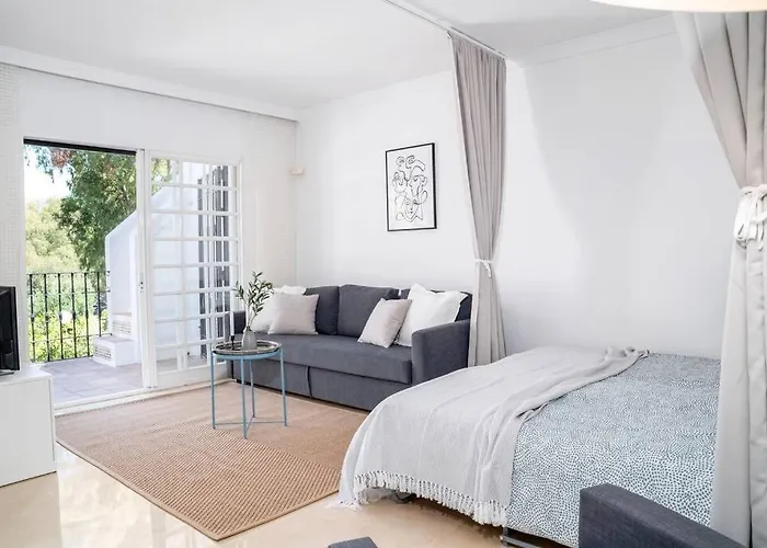 Апартаменти Aloha Pueblo Beautiful With Roof-terrace Next To Aloha Golf *