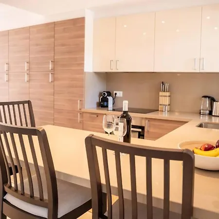 Appartement Aloha Pueblo Beautiful With Roof-terrace Next To Aloha Golf Marbellac