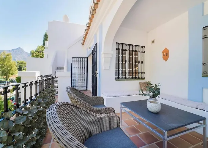 Aloha Pueblo Beautiful With Roof-terrace Next To Aloha Golf Lejlighed Marbella