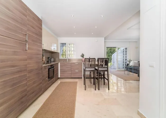 Aloha Pueblo Beautiful With Roof-terrace Next To Aloha Golf Lejlighed Marbella