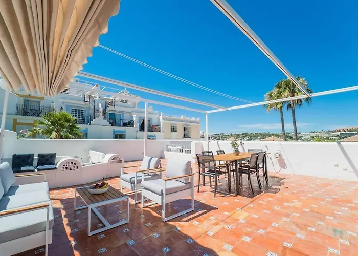 Aloha Pueblo Beautiful With Roof-terrace Next To Aloha Golf דירה