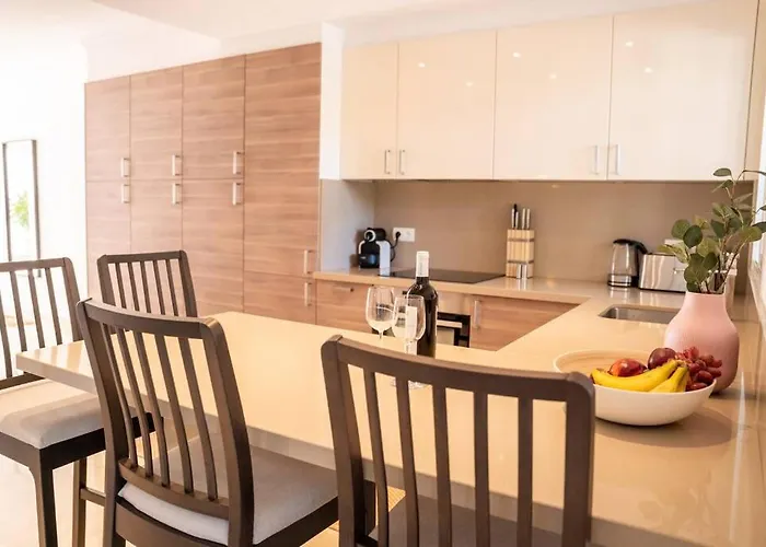 דירה Aloha Pueblo Beautiful With Roof-terrace Next To Aloha Golf מארבלה